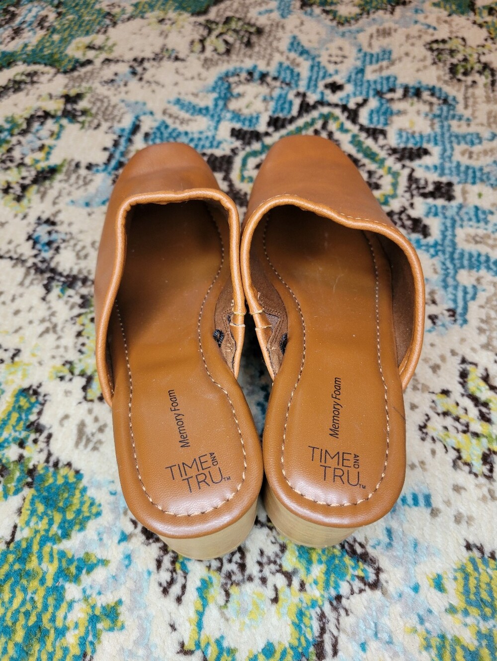 NWOT Time And Tru Brown Memory Foam Studded Faux Leather Wood Heeled‎ Clogs 10 - Picture 4 of 7
